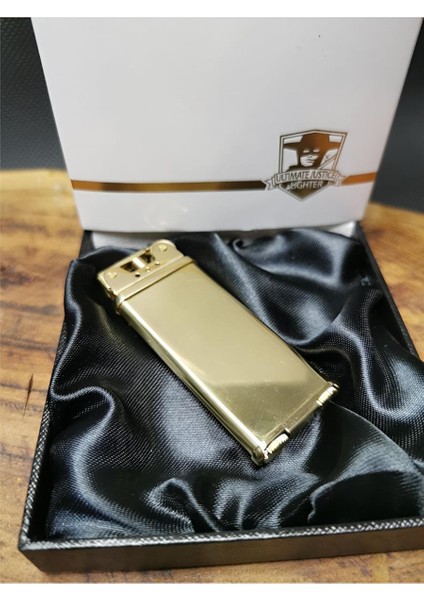 Kişiye Özel Gold Renk Benzinli Pirinç Gövde Çakmak ZR0096001 modelleri