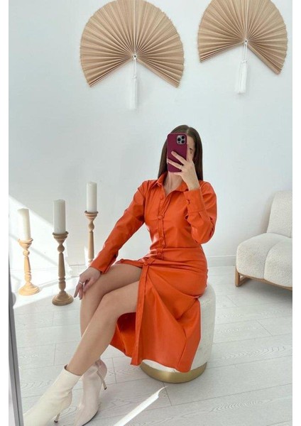 Oranj Boydan Düğmeli Deri Elbise