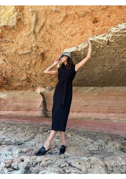 Pamela Kuşakli Vatkali Elbi̇se