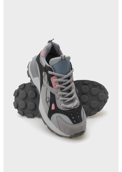Parçalı Kadın Sneaker modelleri