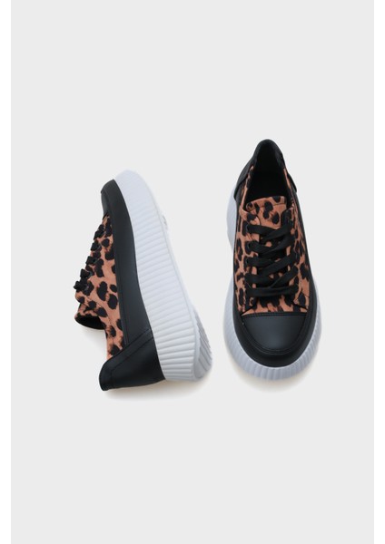 Bağcığı Taş Detaylı Kadın Sneaker indirimleri