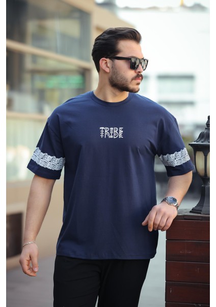 Lacivert Tribe Baskı Detaylı Sıfır Yaka Kısa Kollu Oversize Tişört- 2503