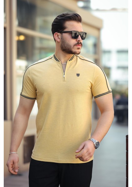 Sarı Kolej Yaka Yarım Fermuarlı Kısa Kollu Tişört- 2408
