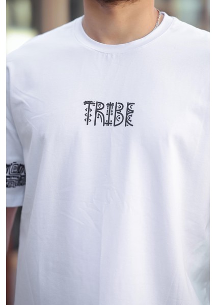 Beyaz Tribe Baskı Detaylı Sıfır Yaka Kısa Kollu Oversize Tişört- 2503 modelleri