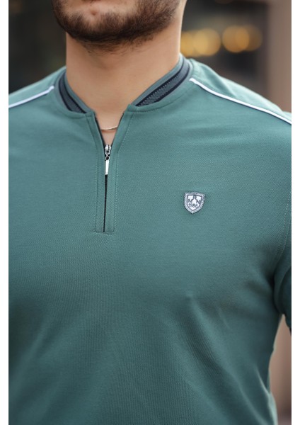 Nefti Kolej Yaka Yarım Fermuarlı Kısa Kollu Tişört- 2408 modelleri