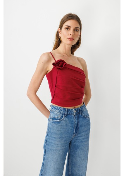 Vişne Gül Detaylı Asimetrik Tek Askılı Pamuklu Bluz indirimleri