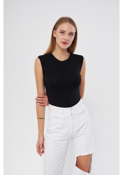 Kadın Siyah Beyaz 2 Li Kolsuz Body Bisiklet Yaka 2109 modelleri