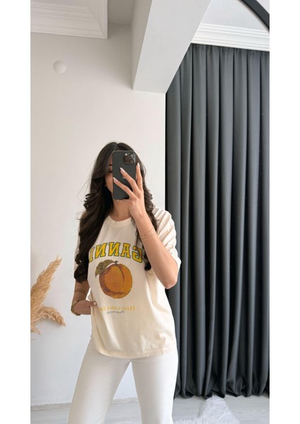 Ganni Yazılı Baskılı Pamuklu Basic Tshirt Ekru Sarı modelleri