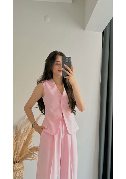 Beauty Iki Düğmeli Pembe Atlas Kumaş Yelek