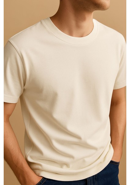Kırık Beyaz %100 Pamuklu Yarı Oversize Basic Tişört fiyatları