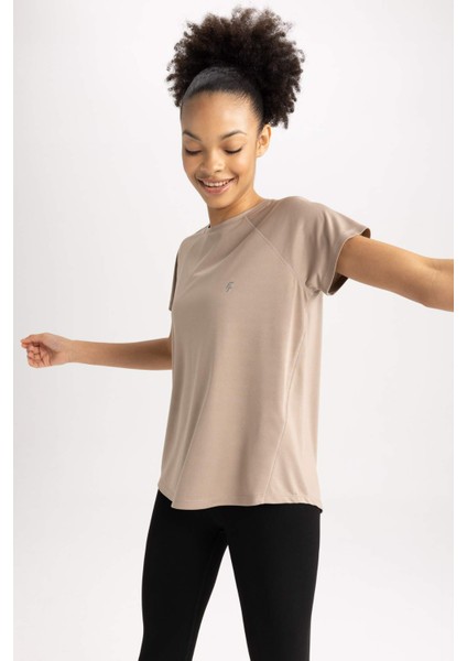 Fit Comfort Fit Bisiklet Yaka Sporcu Kısa Kollu Tişört Z6563AZ23SP modelleri