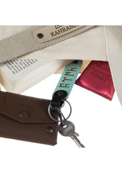 Nar Çiçeği-Bordo, Motorcu Tarzına Özel, Isim Plaka ve 0 Rh (+) Yazılı Güvenli Sürüş 2'li Anahtarlık