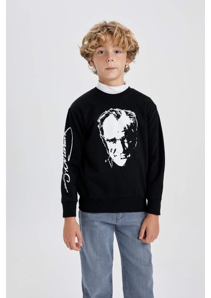 Erkek Çocuk Siyah Bisiklet Yaka Atatürk Baskılı Sweatshirt B3746A823WN fırsatları