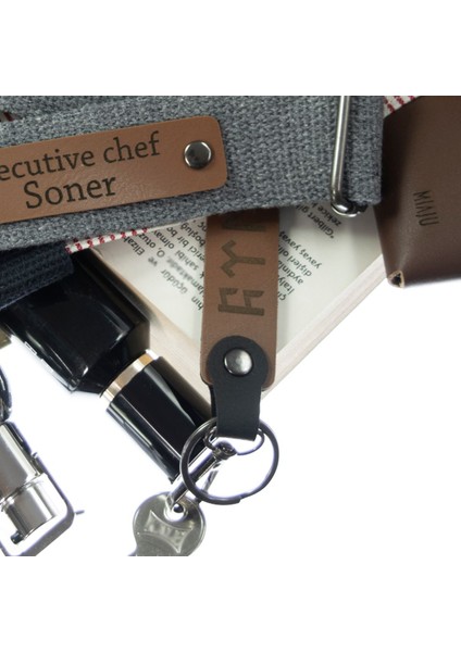 Açık Kahve-Pembe, Motosiklet Aşıkları Için, Isim Plaka ve A (+) Kan Grubu Yazılı 2'li Anahtarlık