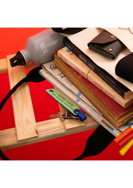 Hız Severlere Özel, Isim Plaka ve 0 Rh (+) Kan Grubu Yazılı X2 Anahtarlık Set, Nar Çiçeği-Beyaz-Gr