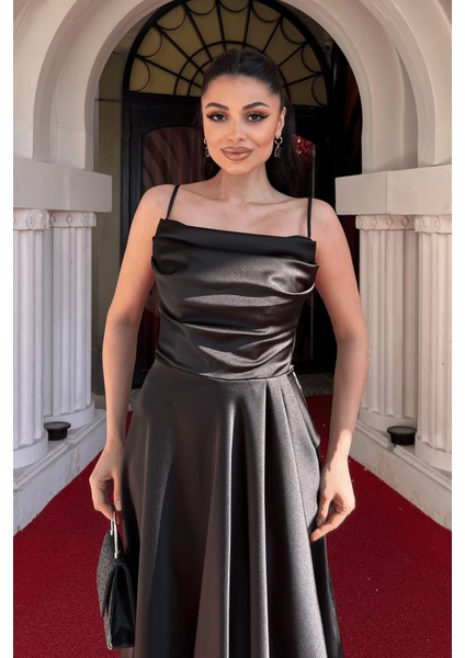 Saten Kumaş Sırtı Ip Detaylı Asimetri Kesim Elbise - Siyah fırsatları