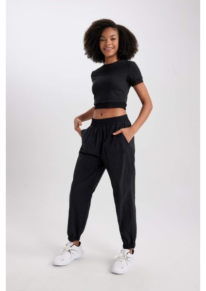 Fit Sporcu Jogger Eşofman Altı Oversize Geniş Kalıp Beli Lastikli Paraşüt B9268AX23WN fırsatları