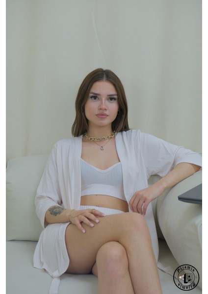 Sabahlıklı Açık Pudra Askılı Şortlu Kadın Pijama Takımı fiyatları