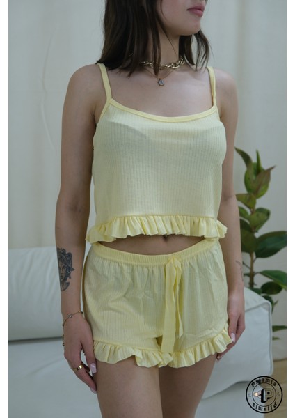 Sarı Şortlu Askılı Crop Kadın Pijama Takımı
