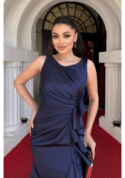 Saten Kumaş Volan Detaylı Balık Elbise - Lacivert fırsatları