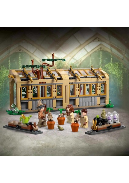LEGO Harry Potter Hogwarts Şatosu: Bitkibilim Dersi 76445