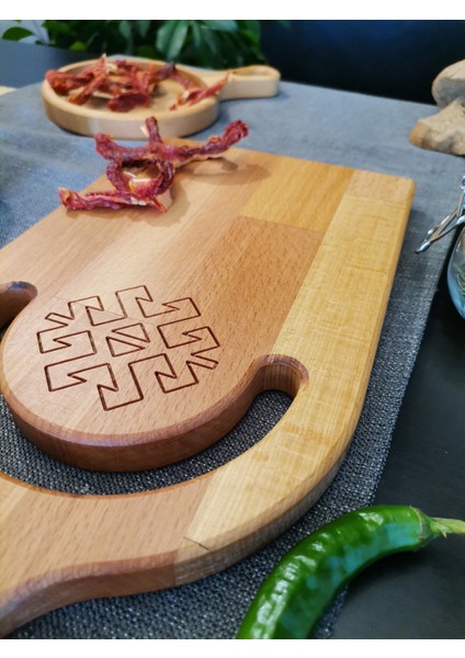Ahşap Lüx Doğrama Tahtası Sert Kayın Ağacı Akrep Kilim Temalı modelleri