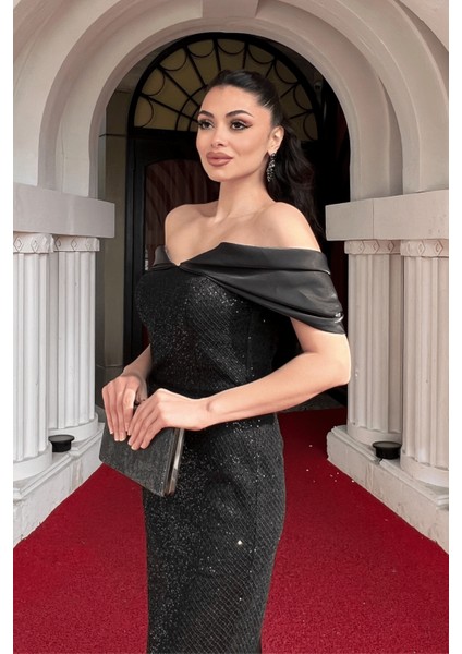 Dantel Payet Kumaş Düşük Omuzlu Kalem Elbise - Siyah fırsatları