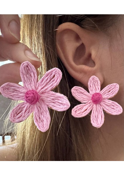 Pembe Çiçek Hasır Küpe