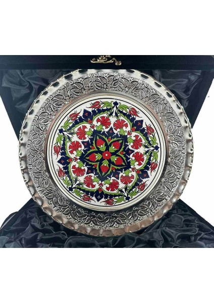 Karanfil Bahçesi Gümüş Kaplama Çini Tabak