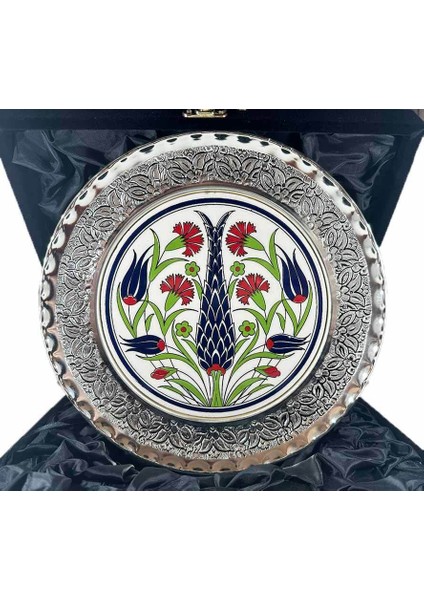 Selvi Ağacı Motifli Gümüş Tabak 25CM