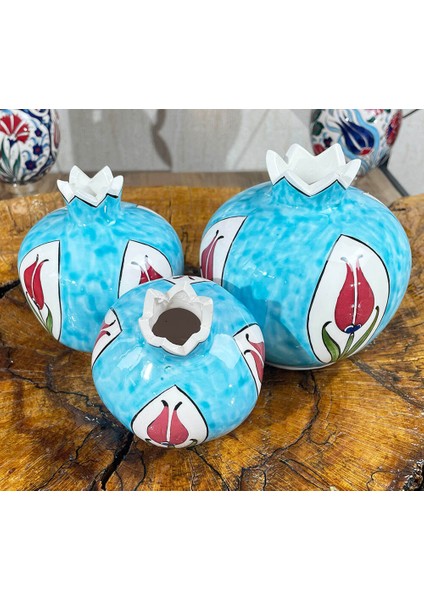 Turkuaz Zemin Lale Motif Nar Takımı