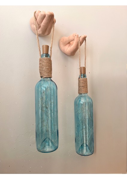 El Figürlü Duvar Lambası – Pilli LED Işıklı Dekoratif Mavi Boyalı Cam Şişe Aydınlatma | Vintage El Yapımı Duvar Dekoru fırsatları