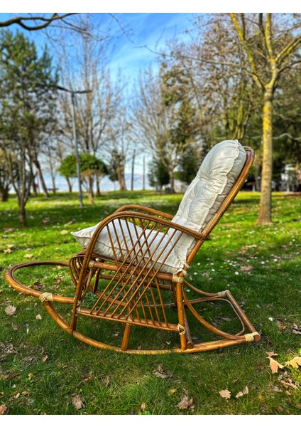 Sallanan Bambu Berjer Koltuk – Minderli, Doğal Bambu Renk, Şık ve Konforlu Tasarım modelleri