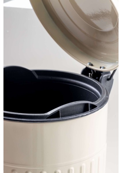 16 Lt Vintage Serisi Amortisör Kapaklı Krem Çöp Kovası modelleri