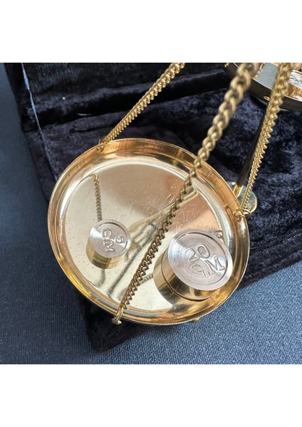 Kadife Kutusunda Pirinç Terazi 40 gr