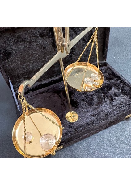 Kadife Kutusunda Pirinç Terazi 40 gr fiyatları