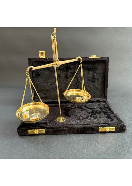 Kadife Kutusunda Pirinç Terazi 40 gr