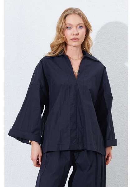 Kadın Siyah Derin V Yakalı Dirsek Kol Salaş Gömlek fiyatları