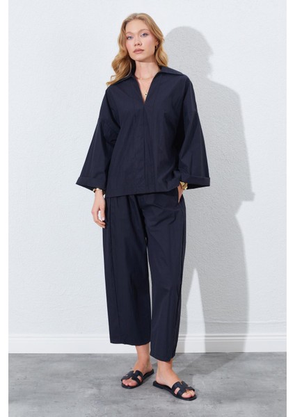 Kadın Siyah Derin V Yakalı Dirsek Kol Salaş Gömlek fırsatları