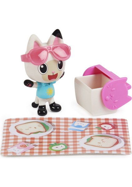 Fırsat Byr 6062145 Gabbys Dollhouse Pandy Paws ve Carlita Araba Yeni