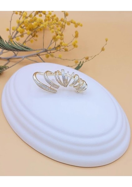 Gold Kıvrımlı Cuff Küpe