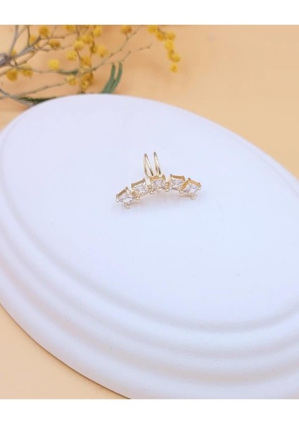 Baget Taşlı Gold Renk Kıkırdak Küpe modelleri