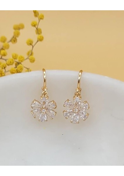 Beyaz Kristal Çiçek Küpe fiyatları