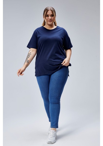 Büyük Beden Lacivert Boyfriend Bisiklet Yaka Yırtmaçlı Pamuk Örme T-Shirt fırsatları