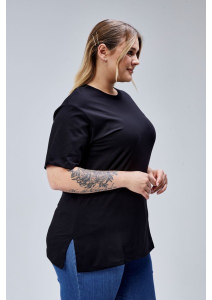 Curve Büyük Beden Siyah Boyfriend Bisiklet Yaka Yırtmaçlı Pamuk Örme T-Shirt indirimleri