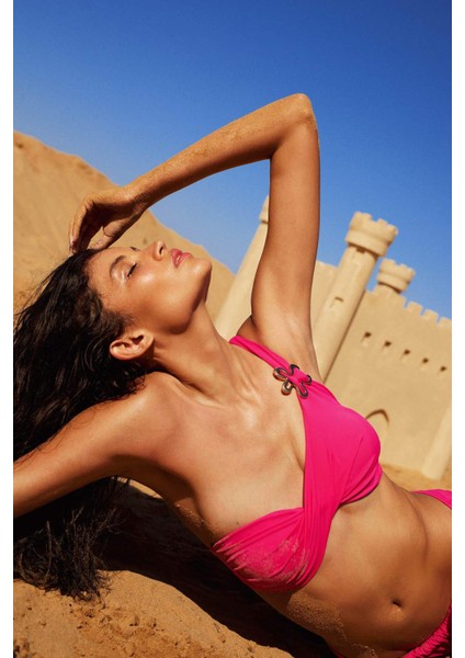 Ayje x DeFacto Tek Omuzlu Bikini Üstü C5724AX24HS