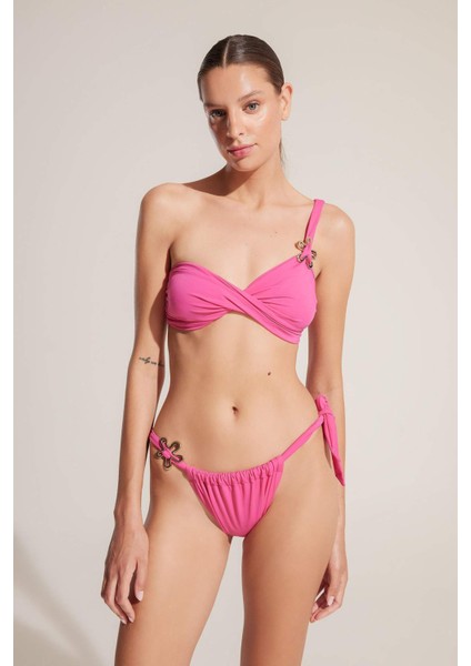 Ayje x DeFacto Tek Omuzlu Bikini Üstü C5724AX24HS modelleri