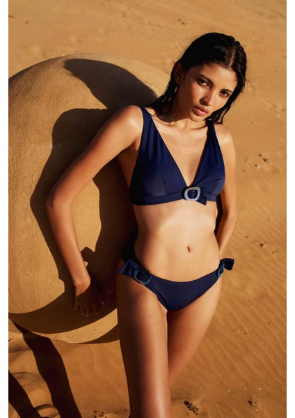 Ayje x DeFacto Tokalı Bikini Altı C3236AX24HS