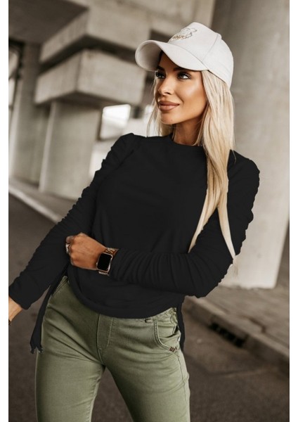 Kadın Uzun Kollu Bisiklet Yaka Yanları ve Kolları Büzgülü Kadife Bluz