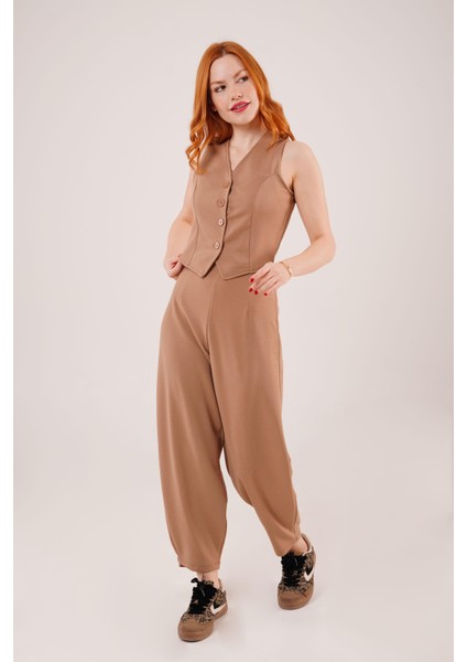 Önü Düğmeli Camel Yelek